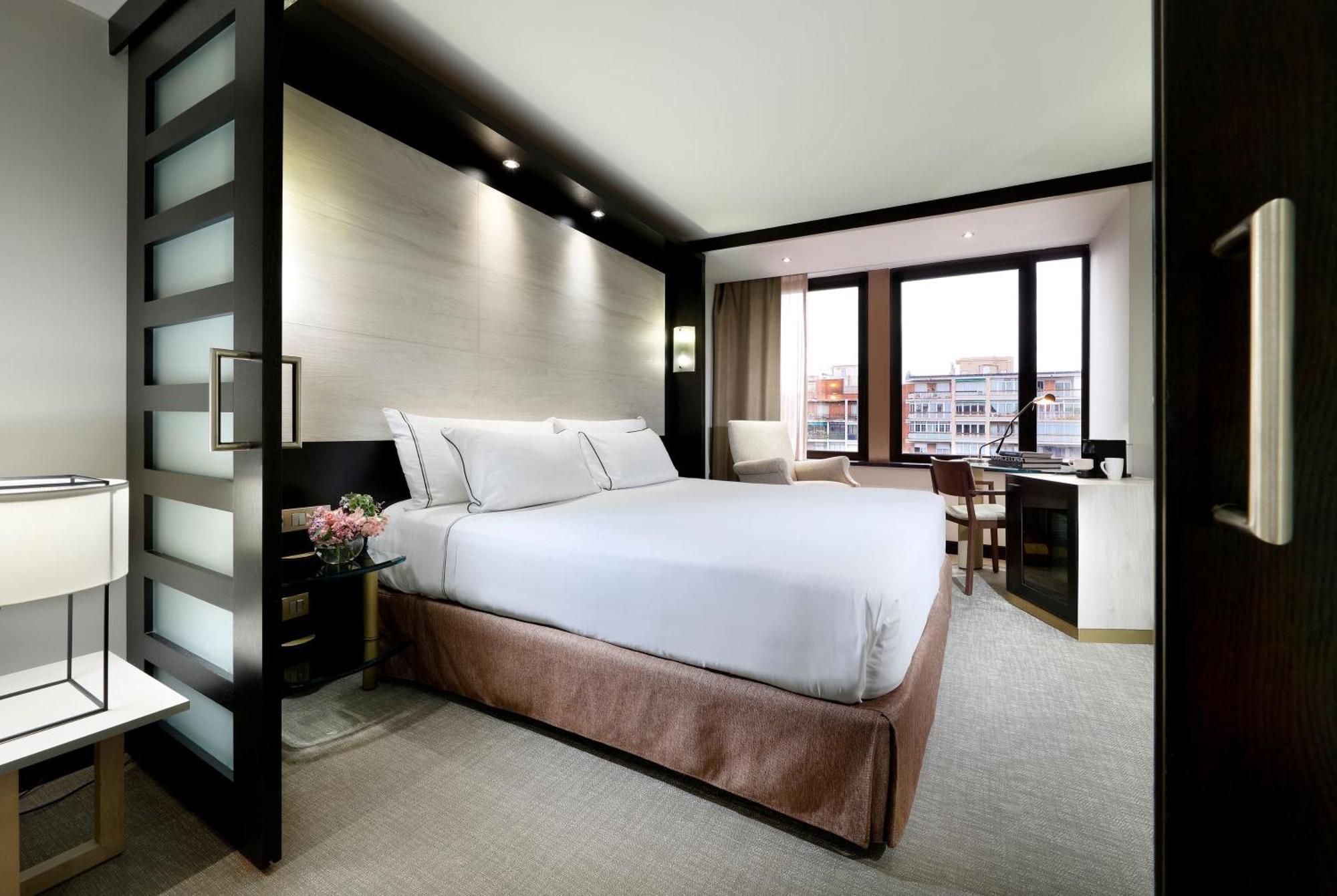 The Level Junior Suite,1770837571:JPEG