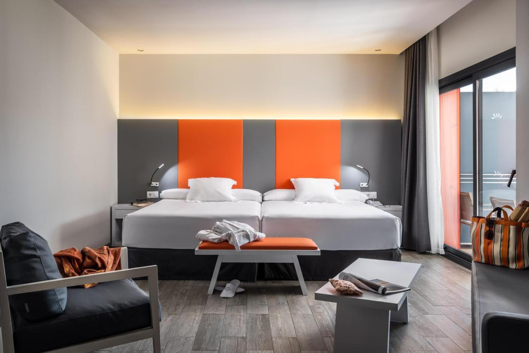 Standard Junior Suite,1772883733:JPEG