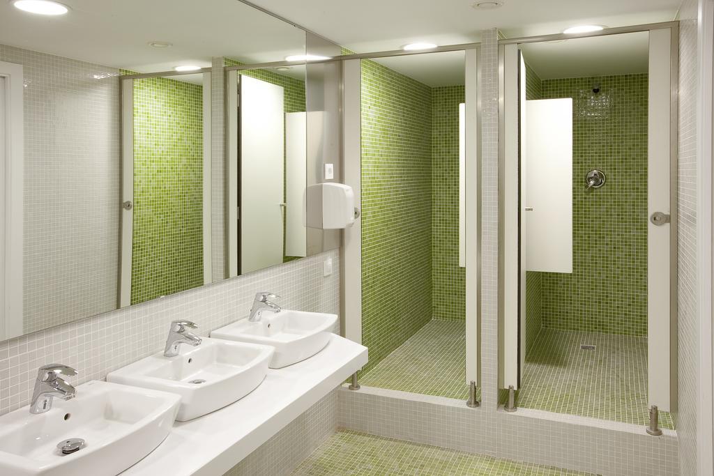 Quadruple Room with Shared Bathroom,447944295:JPEG