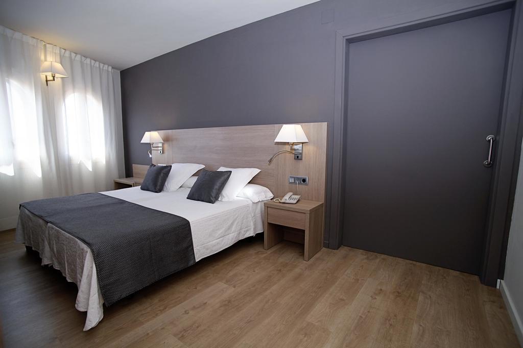 Standard Double or Twin Room,1608779011:JPEG