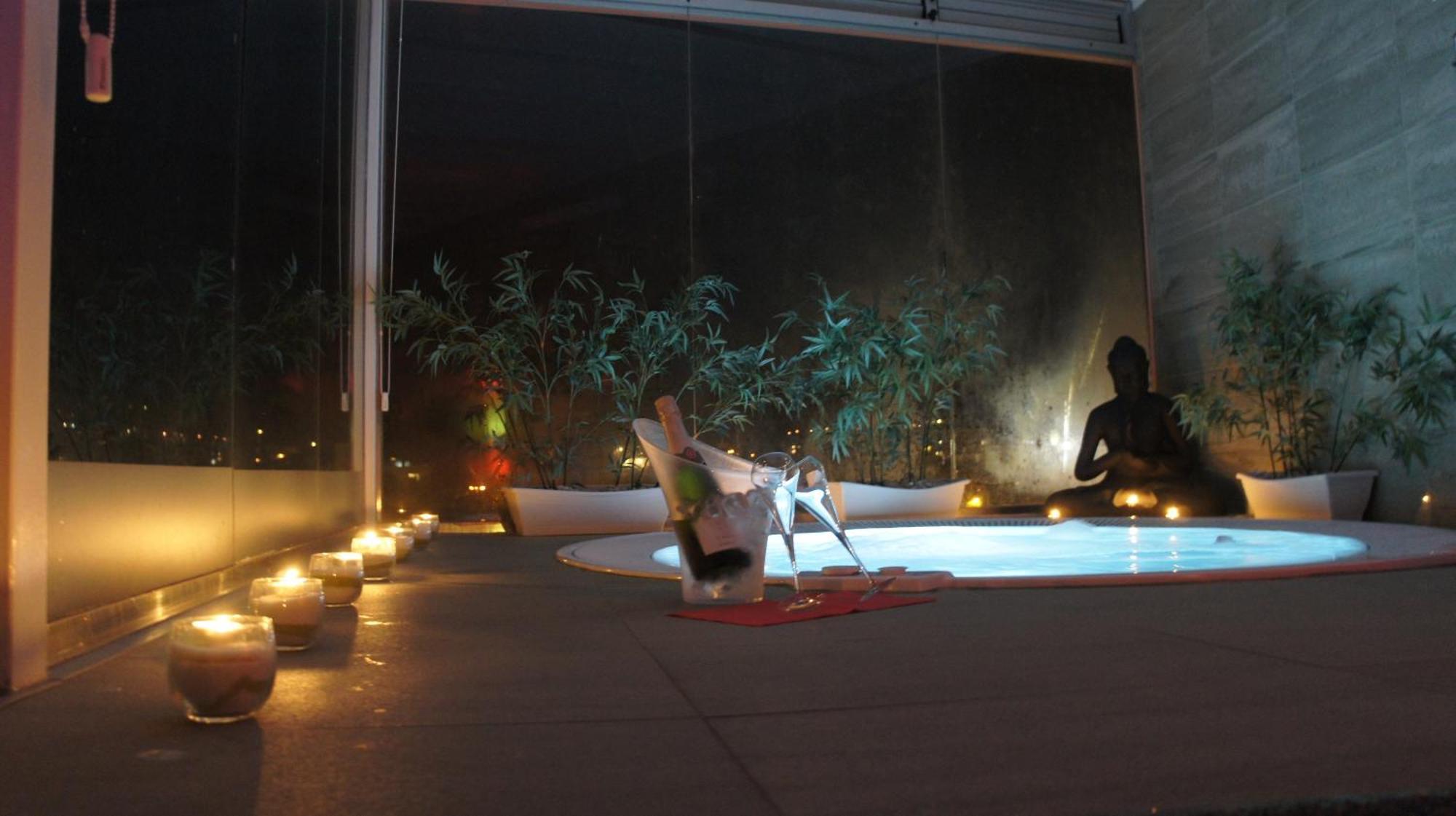 Escape to Relax Double or Twin Room,404518266:JPEG
