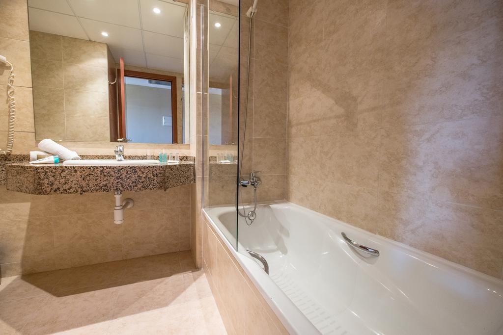 Standard Room with Terrace,1207735048:JPEG