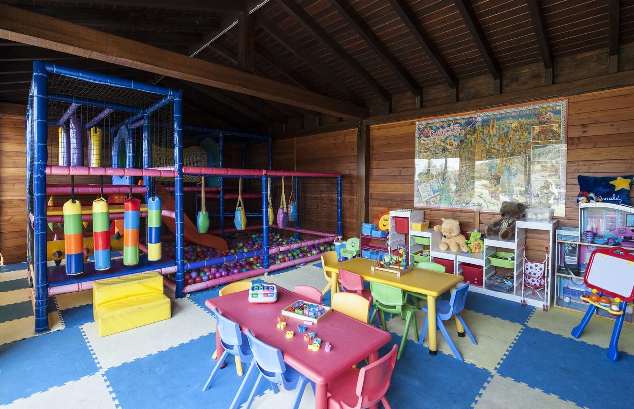 Family Room with Private Garden (2 Adults + 2 Children)
