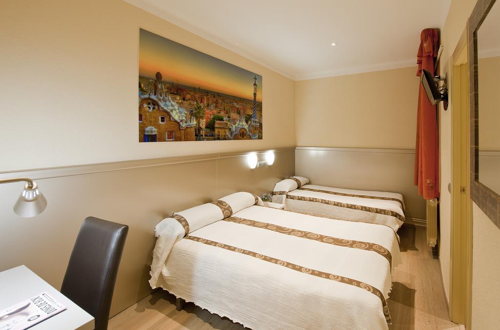 Triple Room with Private Bathroom,239522673:JPEG