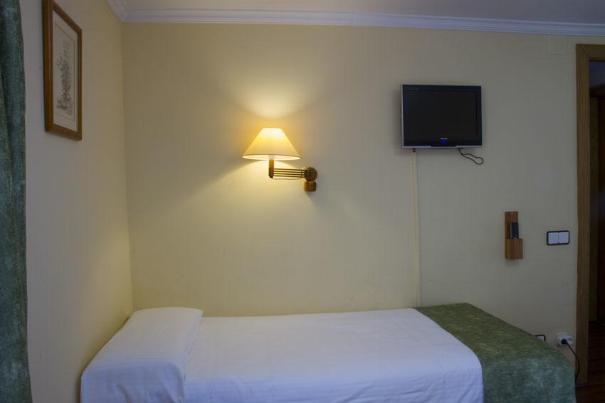 Family Room,1284387079:JPEG