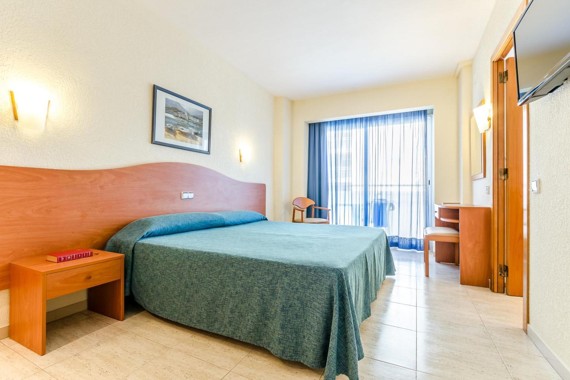 Standard Double or Twin Room with Pool View,701303431:JPEG