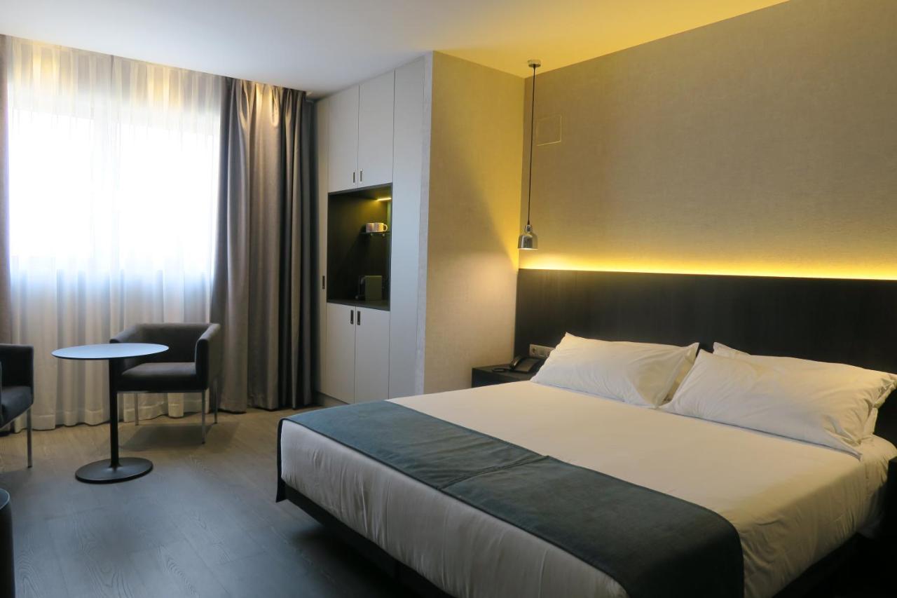 Superior Double or Twin Room,728054926:JPEG