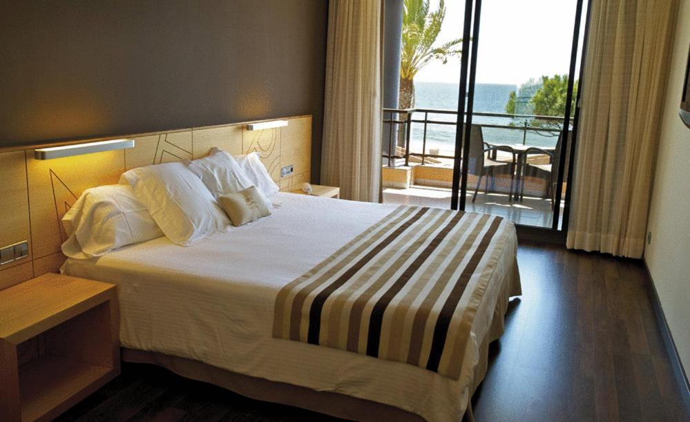 Double Room with Sea View,261829601:JPEG