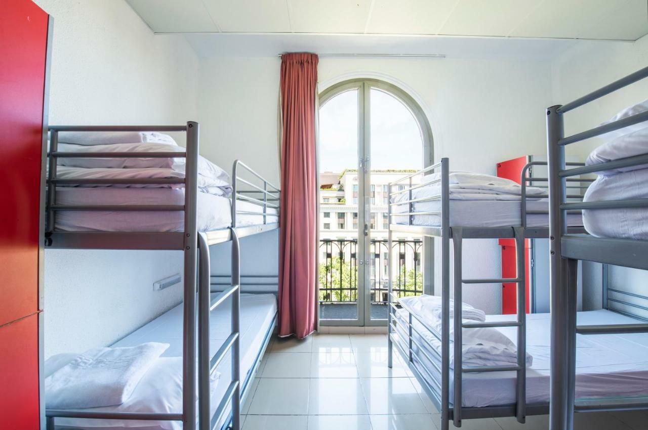 Bed 12-Bed Mixed Dorm Ensuite,799150221:JPEG