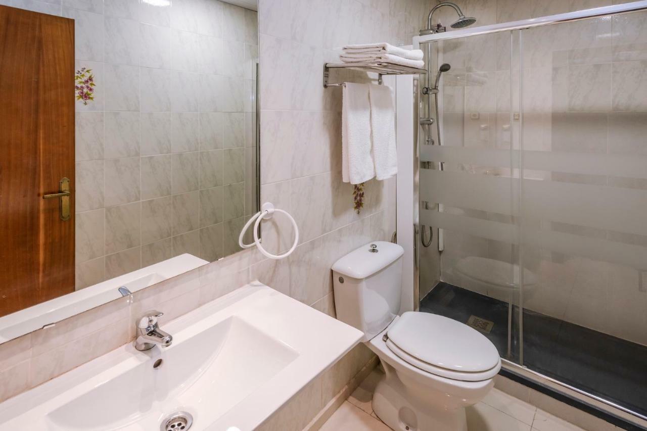 Twin Room,1773748896:JPEG