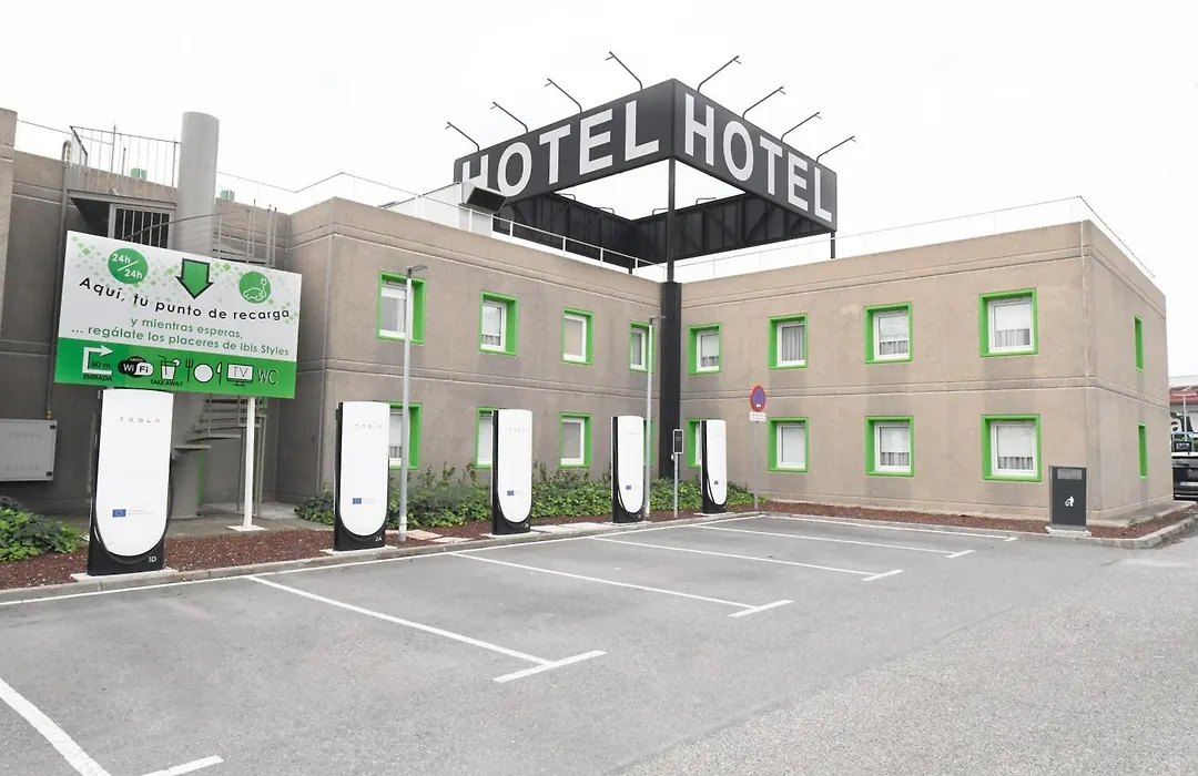 Hotel Ibis Styles Lleida Torrefarrera-1