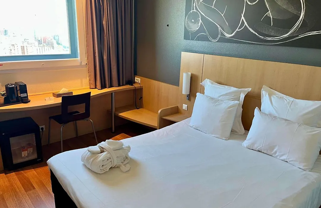 Ibis Barcelona Meridiana-1