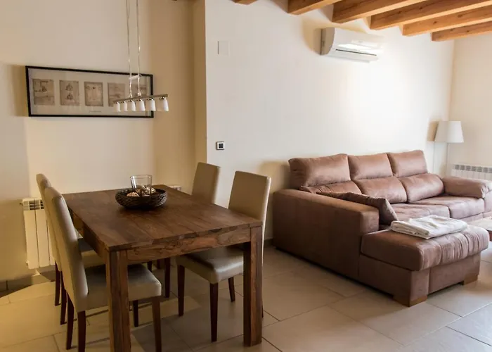 Apartamentos Plaza