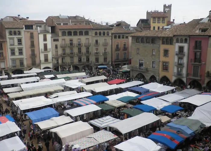 Apartaments Vicus 2 con vistas a la Plaza Mayor de Vic