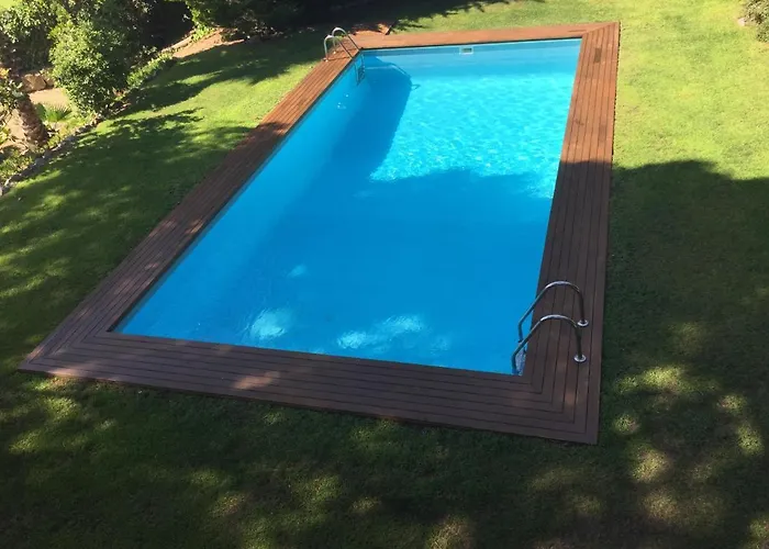 apartamento aislado jardín y piscina