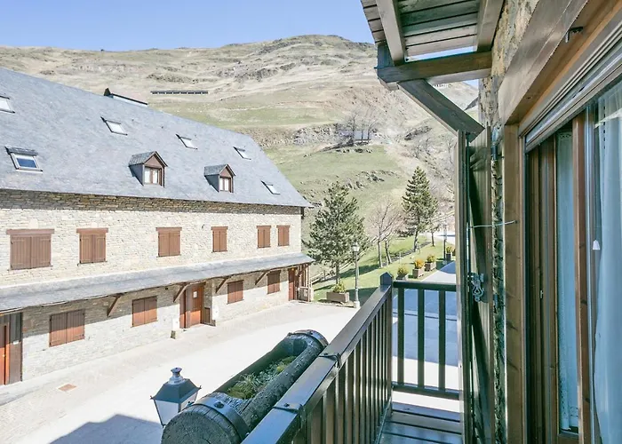 Baqueira Apartamentos Cota 1700 A Pie De Pistas