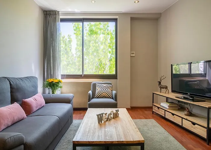 Up Rooms Banyoles