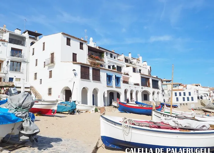 Apartament Amb Piscina I Aparcament - Baixos Amb Jardinet