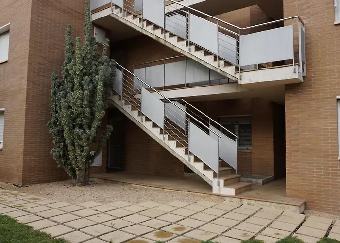 Encantador Apartamento familiar 4 px con Terraza, Parking y Wi-fi en Llançà