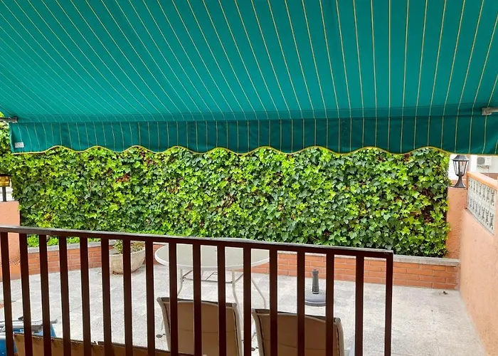 Apartamento con piscina y bonita terraza