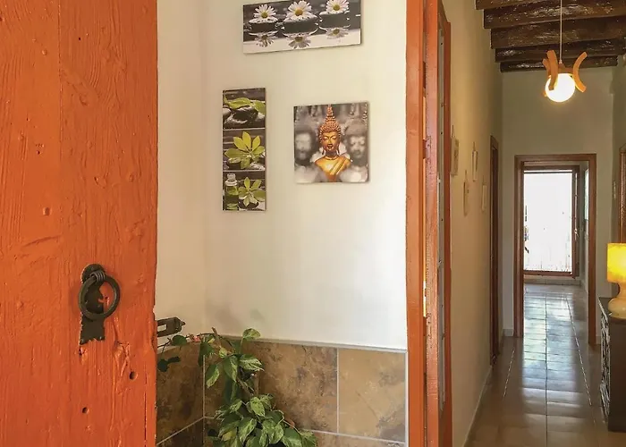 Precioso Apartamento De 3 Habitaciones En Pineda De Mar