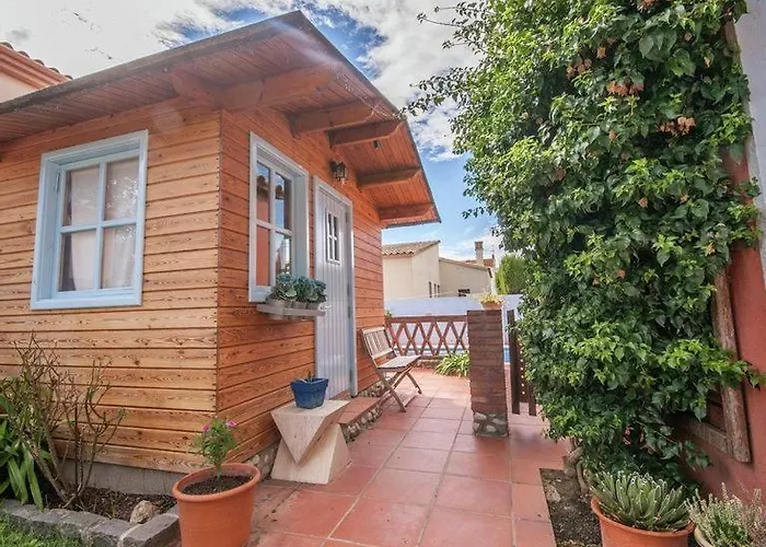 Cozy Holiday Home With Pool In St Pere Pescador