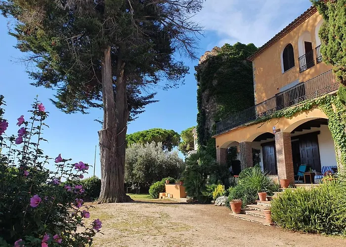 Medieval Tower & Villa By The Sea
