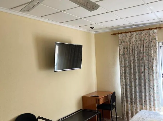 Hostal Rosaleda