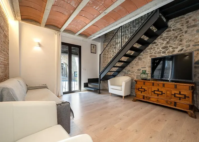 Hauzify I Apartaments Montblanc