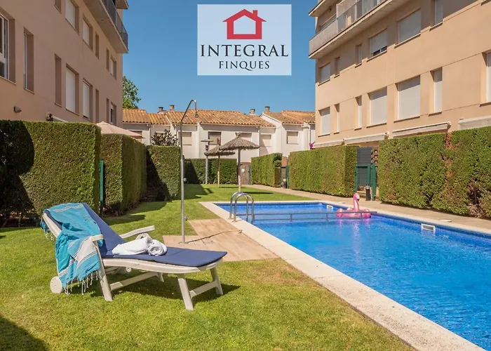 Splash Holiday Home In Palamos