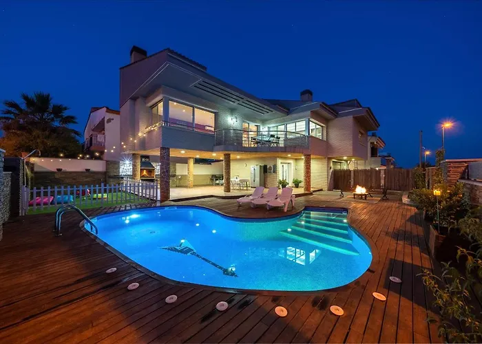 Villa Luxury Rock Tirri