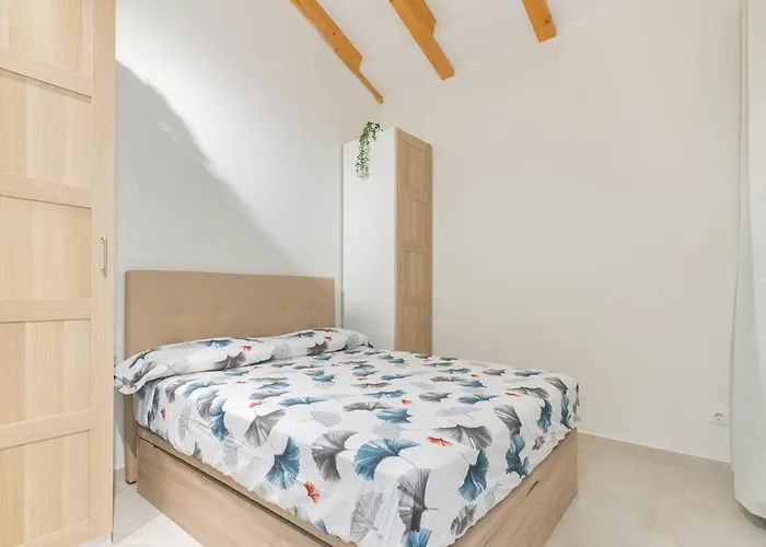 Nice City Center Apartment