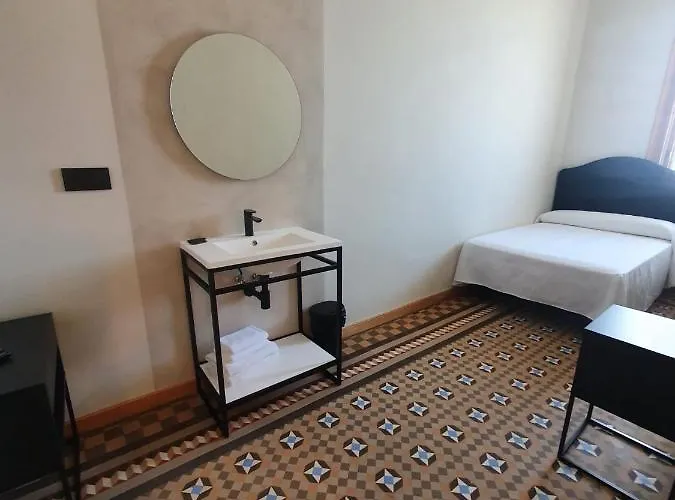 Hostal Lausanne