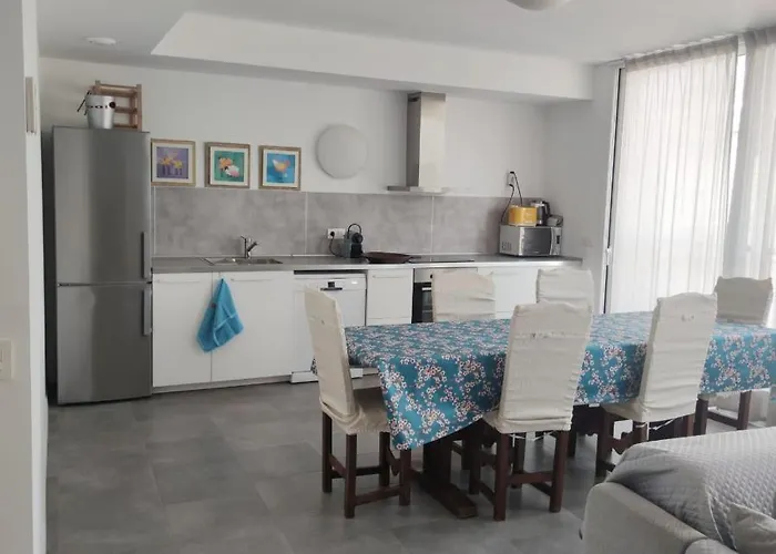 Apartment With A View Close To The Beach