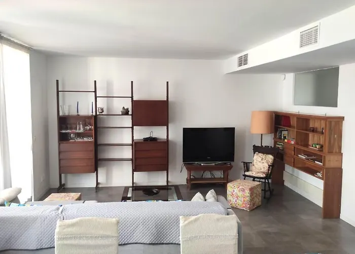 Apartment With A View Close To The Beach