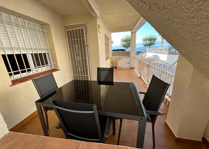 Apartamento En La Playa. Free Parking. Free Wifi