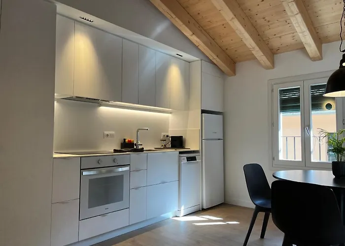 Apartaments Apturvic En El Centre Historic