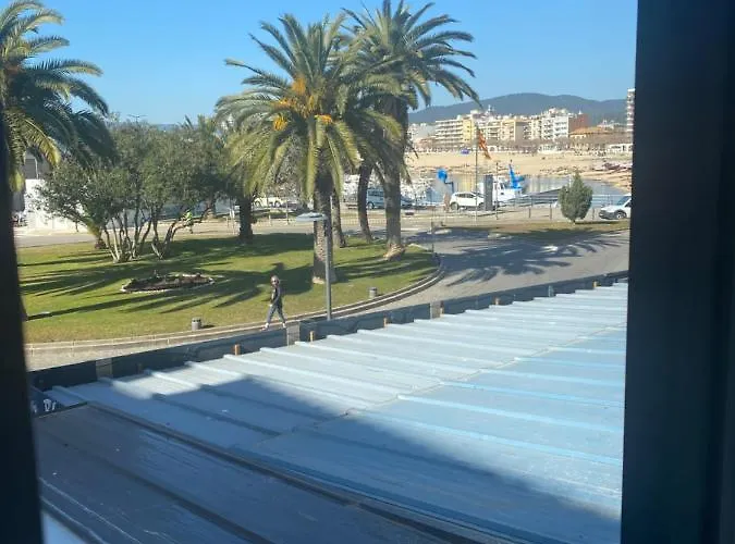 Loft Vistes Al Mar 50 Mts To Christmas R Sailing