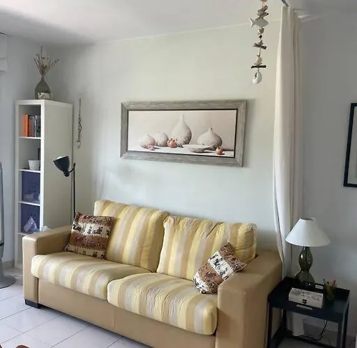 Apartamento 2 Con Piscina En Llanca