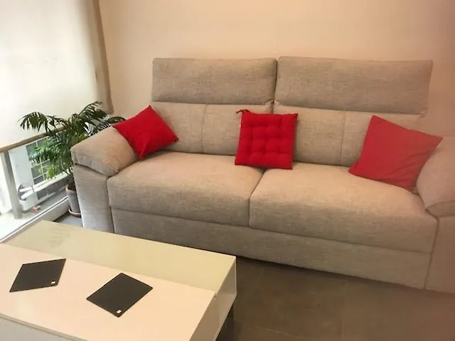 A Chic Four-Person Apartment By The Beach At Cap Ras