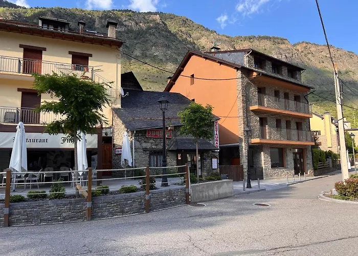 Espot Cowork & Apartments - L'Amfitriona