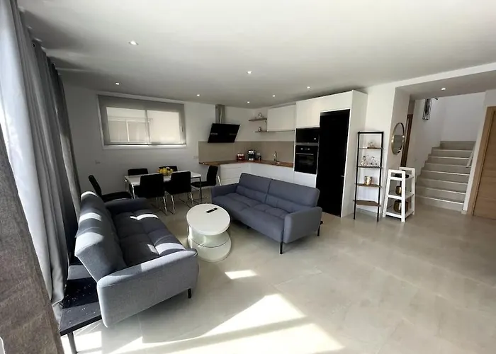 Belle Villa Contemporaine Piscine Privee