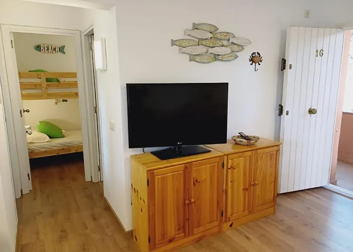 Apartamento Con Piscina Y Wifi Cerca De La Playa
