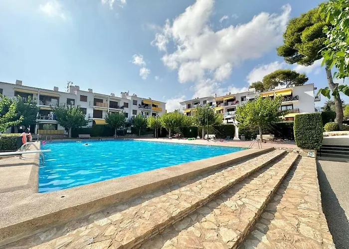 Apto centro Calella con piscina a 100m de la playa