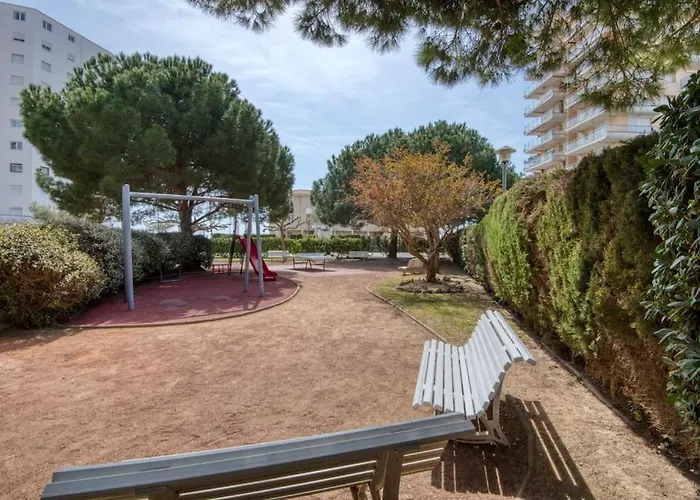 Apartamento Con Piscina Junto A La Playa