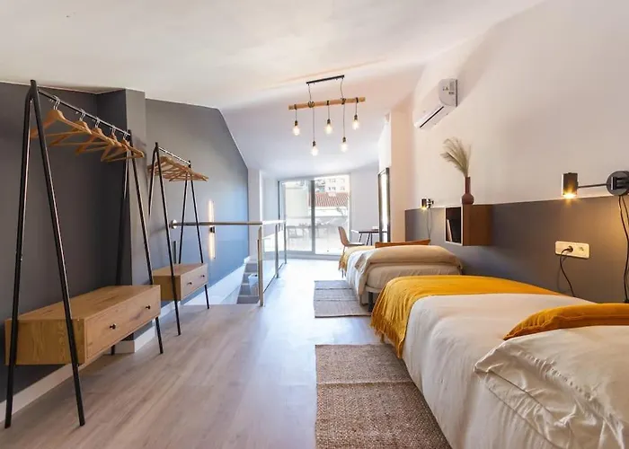 Duplex With Terrace Near Bcn
