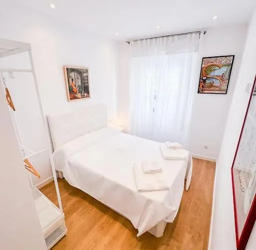 Anna&Thomas - Sitges Center Apt