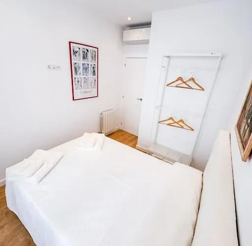Anna & Thomas - Sitges Center Apt