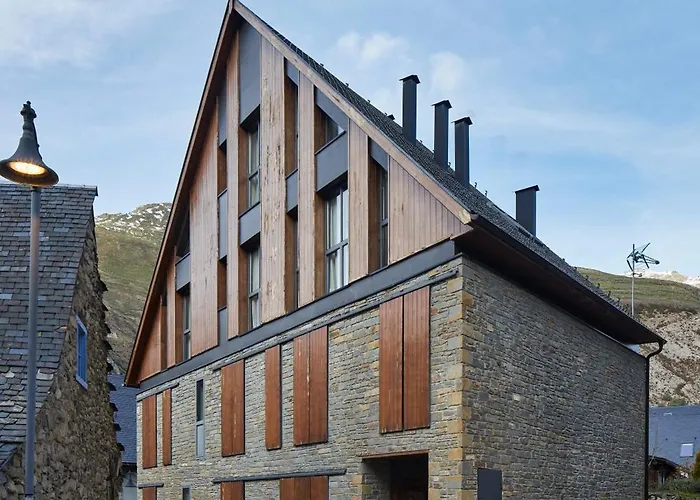 Val Arties 1 By Feelfree Rentals