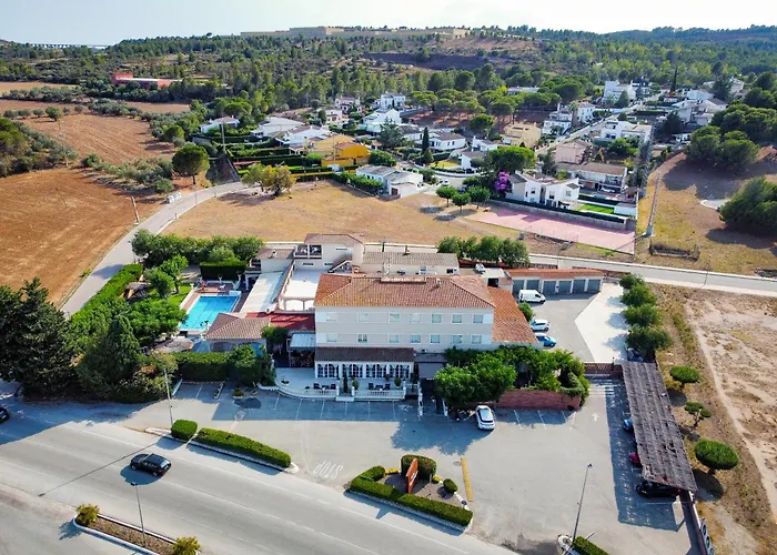 Hotel&Restaurant Figueres Parc Los Hostalets de Llers